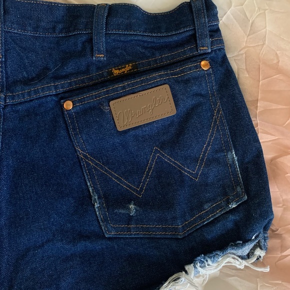 Wrangler Denim Shorts - Picture 6 of 6
